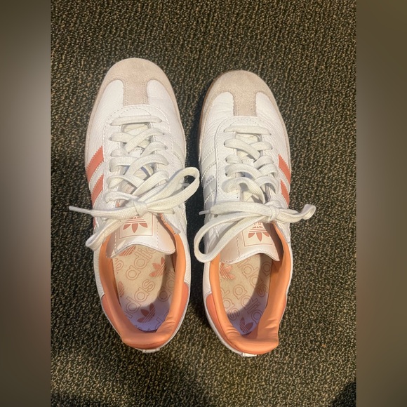 Adidas Samba OG White and Coral Sneakers - Picture 2 of 5